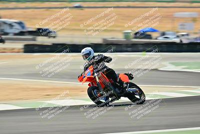 media/Sep-07-2025-TrackXperience (Sun) [[ee17e62fad]]/Level 2/Session 4 (Lower Chicane)/